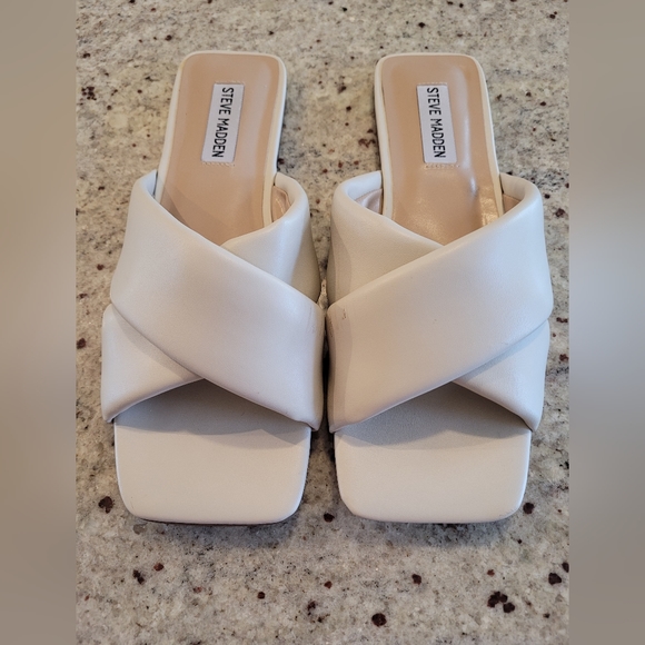 Steve Madden Shoes - Steve Madden Sandals Size 8M